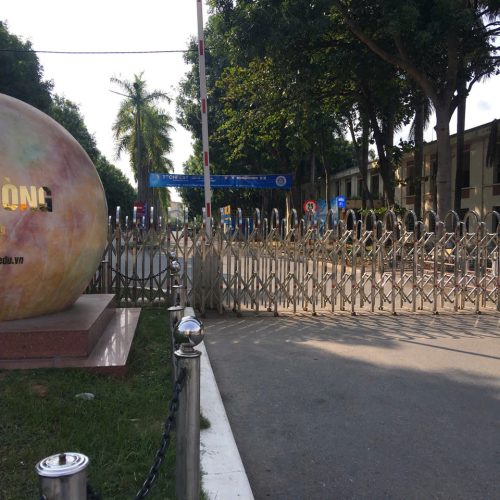 Cổng xếp inox