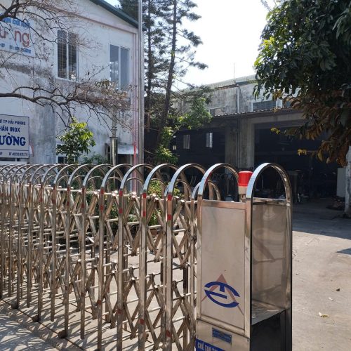 Cổng xếp inox